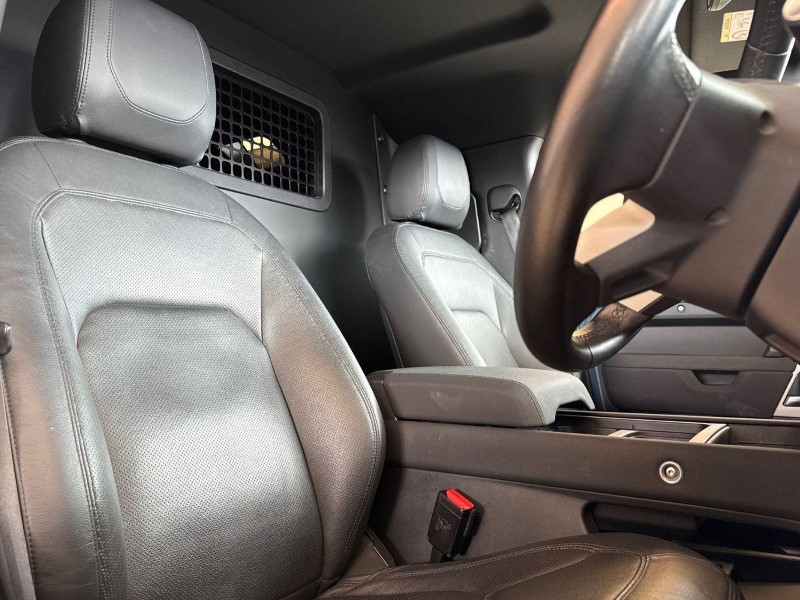 2023 (23) LAND ROVER COMMERCIAL DEFENDER 3.0 D250 Hard Top SE Auto 5234344