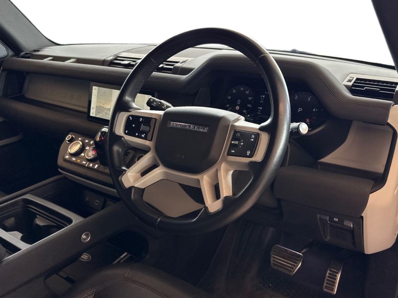 2023 (23) LAND ROVER COMMERCIAL DEFENDER 3.0 D250 Hard Top SE Auto 5234328