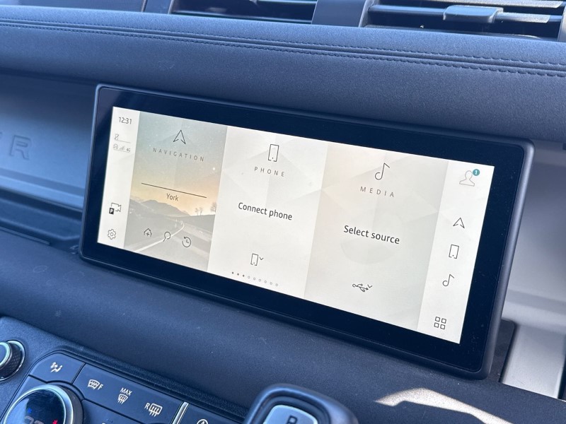 2023 (23) LAND ROVER COMMERCIAL DEFENDER 3.0 D250 Hard Top SE Auto 5234348