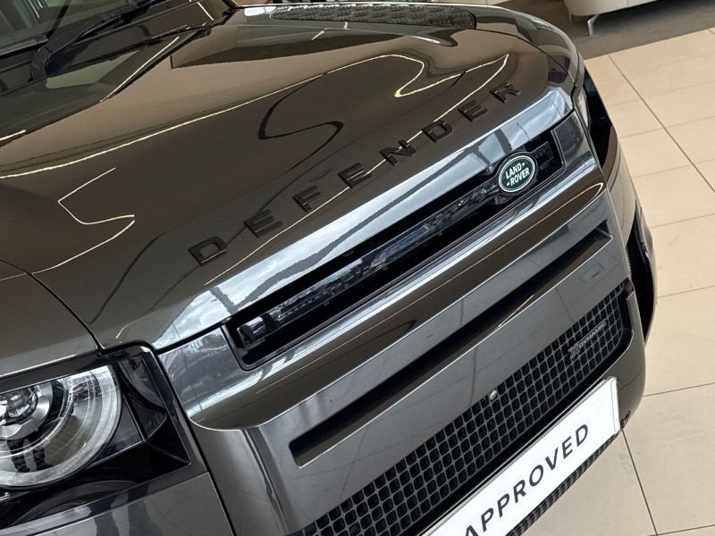 2023 (23) LAND ROVER DEFENDER 3.0 D300 X-Dynamic HSE 110 5dr Auto 5233828