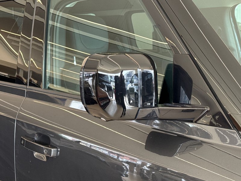 2023 (23) LAND ROVER DEFENDER 3.0 D300 X-Dynamic HSE 110 5dr Auto 5233835