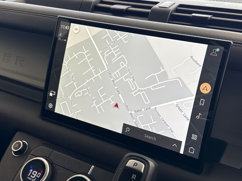 2023 (23) LAND ROVER DEFENDER 3.0 D300 X-Dynamic HSE 110 5dr Auto 5233798