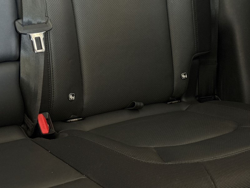 2023 (23) LAND ROVER DEFENDER 3.0 D300 X-Dynamic HSE 110 5dr Auto 5233823