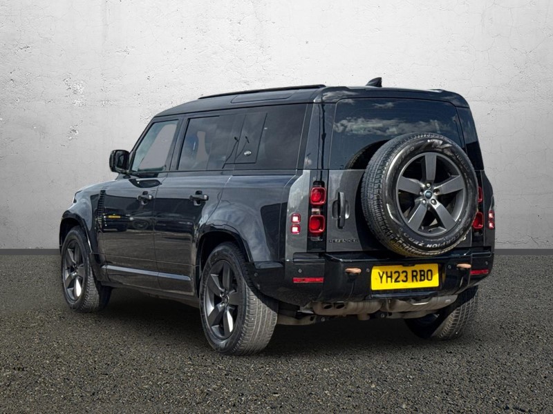 2023 (23) LAND ROVER DEFENDER 3.0 D300 X-Dynamic HSE 110 5dr Auto 5233789