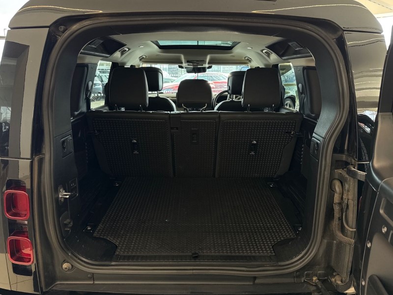 2023 (23) LAND ROVER DEFENDER 3.0 D300 X-Dynamic HSE 110 5dr Auto 5233797