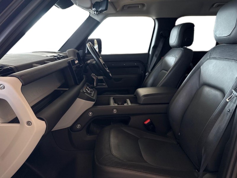 2023 (23) LAND ROVER DEFENDER 3.0 D300 X-Dynamic HSE 110 5dr Auto 5233790