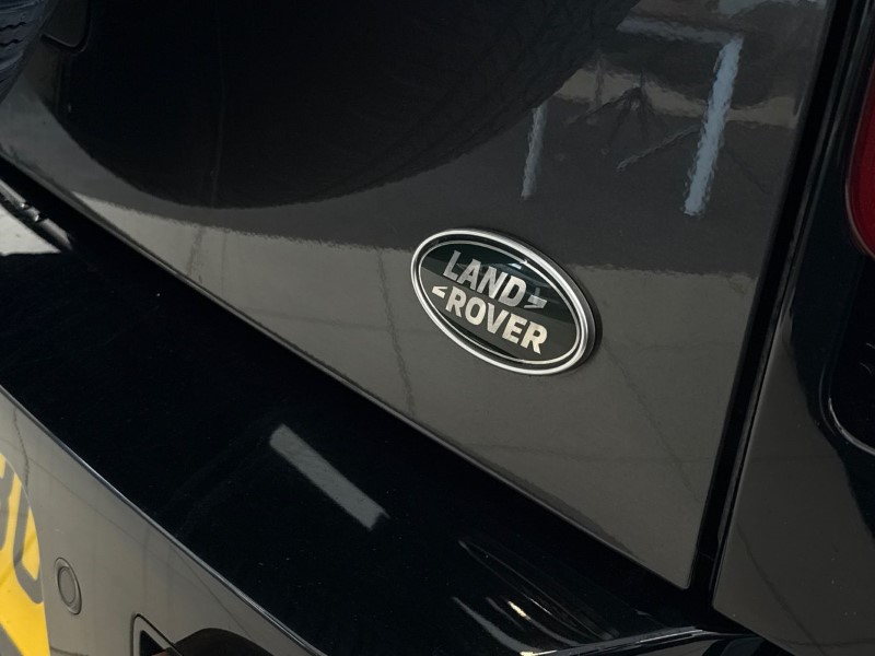 2023 (23) LAND ROVER DEFENDER 3.0 D300 X-Dynamic HSE 110 5dr Auto 5233830
