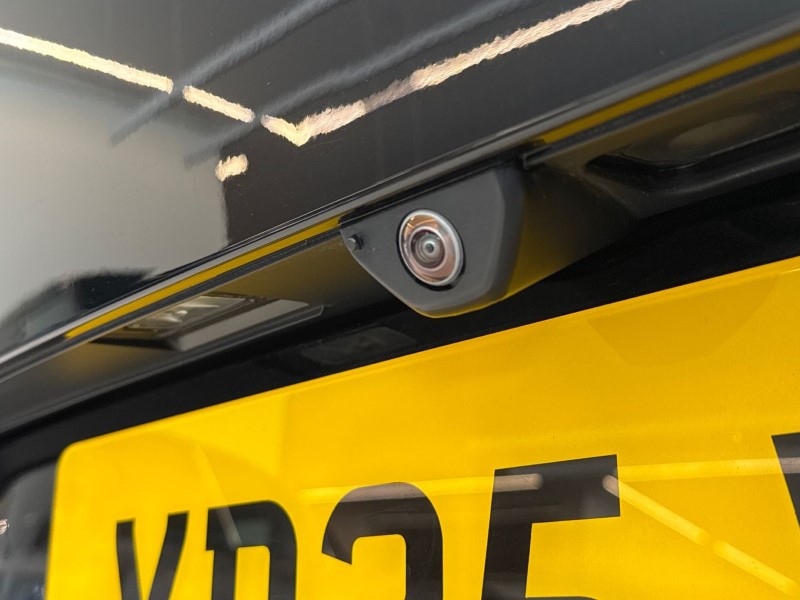 2025 (25) LAND ROVER RANGE ROVER SPORT 3.0 D300 Dynamic SE 5dr Auto 5238921