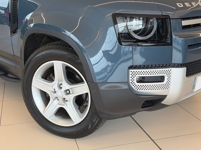 2023 (23) LAND ROVER COMMERCIAL DEFENDER 3.0 D250 Hard Top SE Auto 5228198