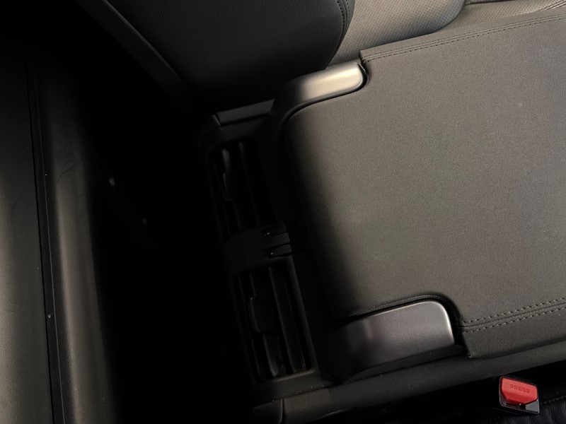 2023 (23) LAND ROVER COMMERCIAL DEFENDER 3.0 D250 Hard Top SE Auto 5228172