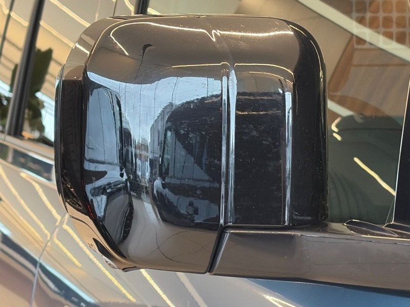 2023 (23) LAND ROVER COMMERCIAL DEFENDER 3.0 D250 Hard Top SE Auto 5228206