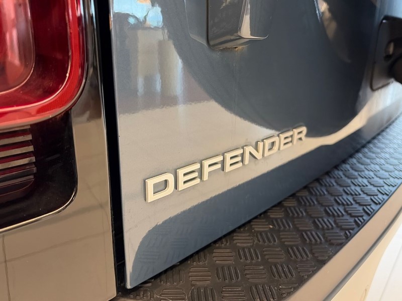 2023 (23) LAND ROVER COMMERCIAL DEFENDER 3.0 D250 Hard Top SE Auto 5228202