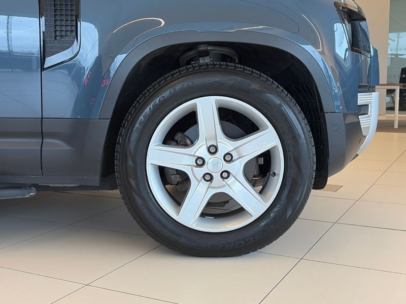 2023 (23) LAND ROVER COMMERCIAL DEFENDER 3.0 D250 Hard Top SE Auto 5228162