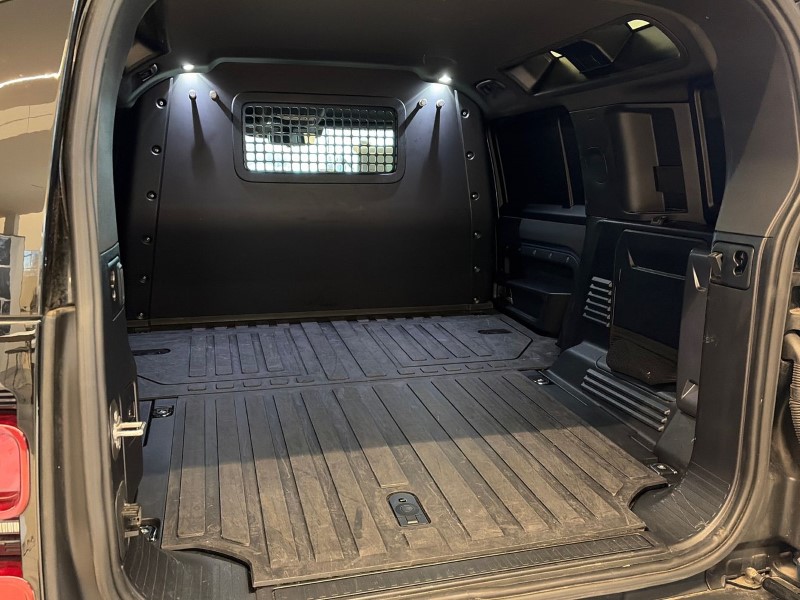 2023 (23) LAND ROVER COMMERCIAL DEFENDER 3.0 D250 Hard Top SE Auto 5228196