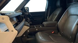 2023 (23) LAND ROVER COMMERCIAL DEFENDER 3.0 D250 Hard Top SE Auto 5228157