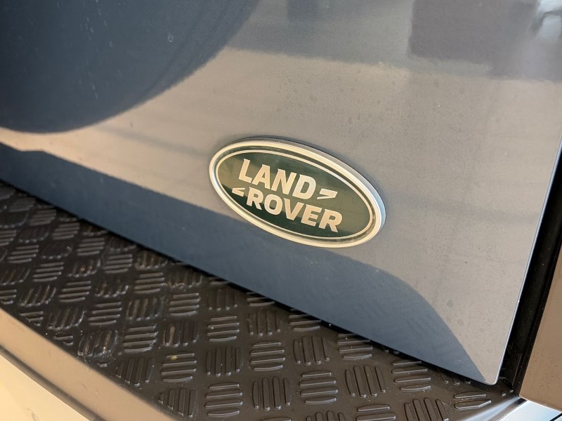 2023 (23) LAND ROVER COMMERCIAL DEFENDER 3.0 D250 Hard Top SE Auto 5228201