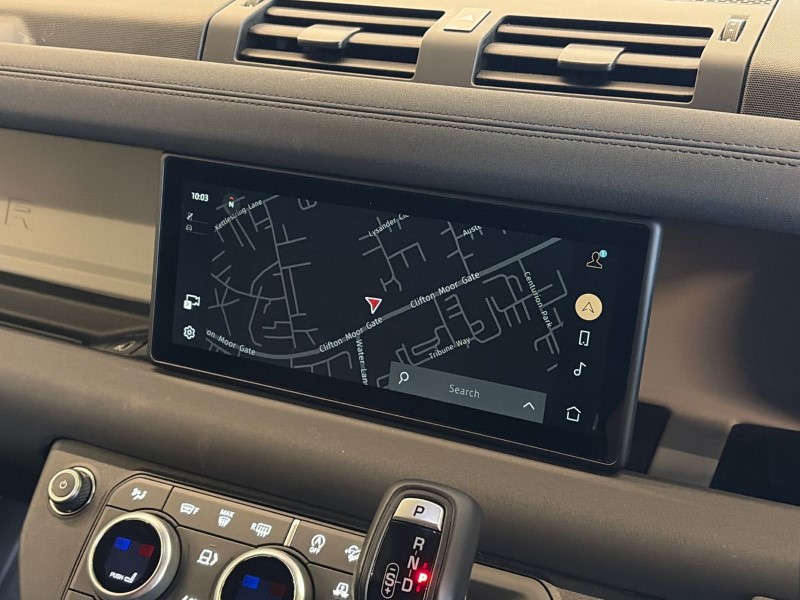 2023 (23) LAND ROVER COMMERCIAL DEFENDER 3.0 D250 Hard Top SE Auto 5228185