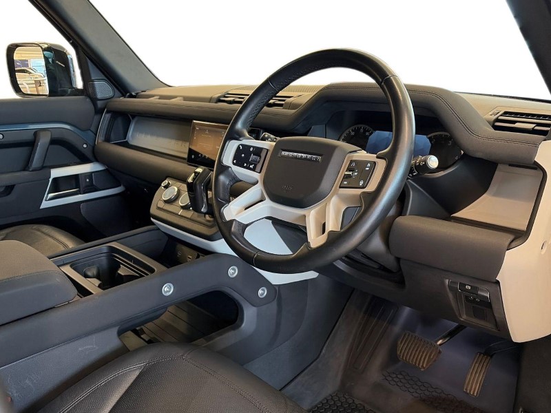 2023 (23) LAND ROVER COMMERCIAL DEFENDER 3.0 D250 Hard Top SE Auto 5228163