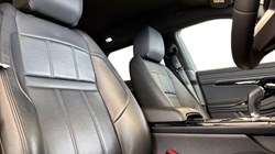 2023 (73) LAND ROVER RANGE ROVER EVOQUE 2.0 D200 R-Dynamic S 5dr Auto 5245474