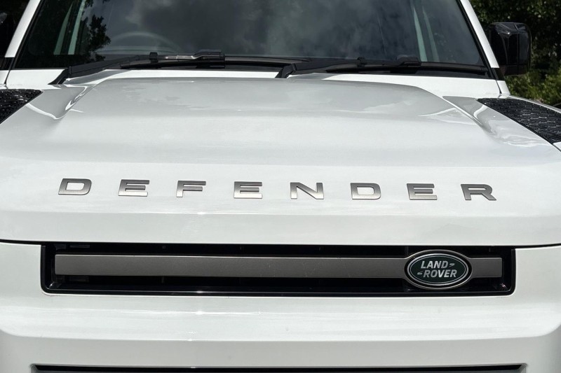 2024 (24) LAND ROVER DEFENDER 3.0 D250 X-Dynamic SE 110 5dr Auto 5560158