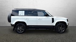 2024 (24) LAND ROVER DEFENDER 3.0 D250 X-Dynamic SE 110 5dr Auto 5560117