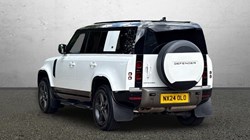 2024 (24) LAND ROVER DEFENDER 3.0 D250 X-Dynamic SE 110 5dr Auto 1