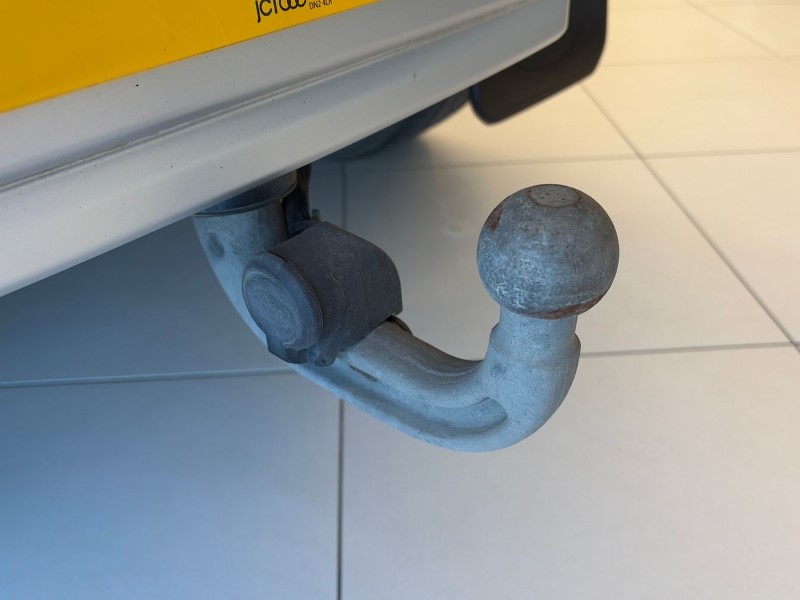 2022 (72) LAND ROVER DEFENDER 3.0 D250 SE 110 5dr Auto 5253916