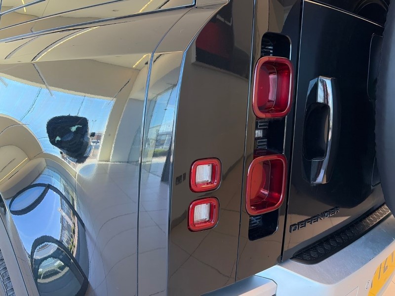 2022 (72) LAND ROVER DEFENDER 3.0 D250 SE 110 5dr Auto 5253913