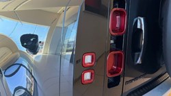 2022 (72) LAND ROVER DEFENDER 3.0 D250 SE 110 5dr Auto 5253913