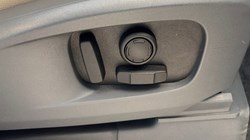 2022 (72) LAND ROVER DEFENDER 3.0 D250 SE 110 5dr Auto 5253919