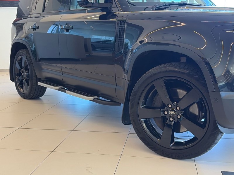 2022 (72) LAND ROVER DEFENDER 3.0 D250 SE 110 5dr Auto 5253941