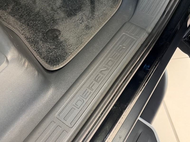 2022 (72) LAND ROVER DEFENDER 3.0 D250 SE 110 5dr Auto 5253935