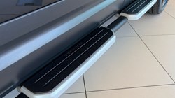 2022 (72) LAND ROVER DEFENDER 3.0 D250 SE 110 5dr Auto 5253952