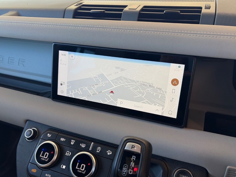 2022 (72) LAND ROVER DEFENDER 3.0 D250 SE 110 5dr Auto 5253905