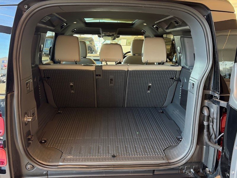 2022 (72) LAND ROVER DEFENDER 3.0 D250 SE 110 5dr Auto 5253904