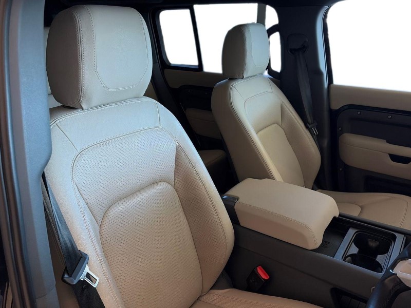 2022 (72) LAND ROVER DEFENDER 3.0 D250 SE 110 5dr Auto 5253921