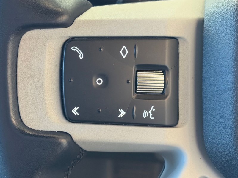 2022 (72) LAND ROVER DEFENDER 3.0 D250 SE 110 5dr Auto 5253922