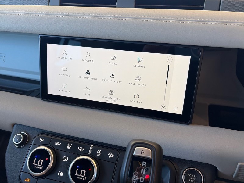 2022 (72) LAND ROVER DEFENDER 3.0 D250 SE 110 5dr Auto 5253927