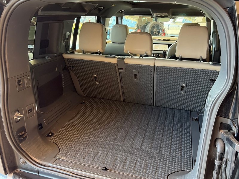 2022 (72) LAND ROVER DEFENDER 3.0 D250 SE 110 5dr Auto 5253936