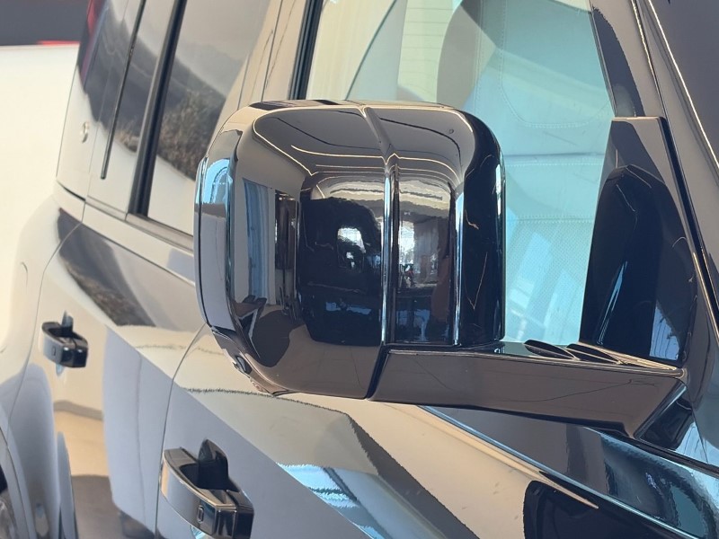 2022 (72) LAND ROVER DEFENDER 3.0 D250 SE 110 5dr Auto 5253947