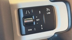 2022 (72) LAND ROVER DEFENDER 3.0 D250 SE 110 5dr Auto 5253923