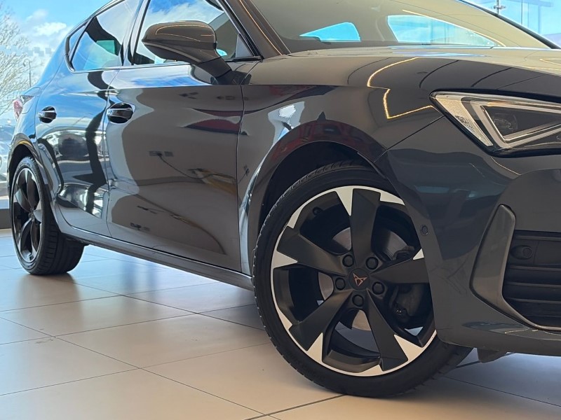 2024 (24) CUPRA LEON 1.5 eTSI V1 5dr DSG 5251268