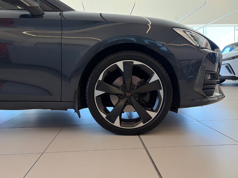 2024 (24) CUPRA LEON 1.5 eTSI V1 5dr DSG 5251235