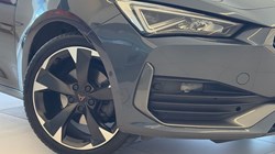2024 (24) CUPRA LEON 1.5 eTSI V1 5dr DSG 5251266