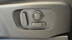 2023 (23) LAND ROVER DISCOVERY 3.0 D300 R-Dynamic HSE 5dr Auto 5240887