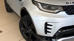2023 (23) LAND ROVER DISCOVERY 3.0 D300 R-Dynamic HSE 5dr Auto 5240905