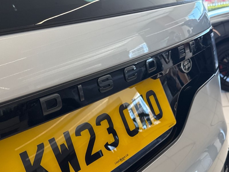 2023 (23) LAND ROVER DISCOVERY 3.0 D300 R-Dynamic HSE 5dr Auto 5240909