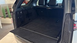 2023 (23) LAND ROVER DISCOVERY 3.0 D300 R-Dynamic HSE 5dr Auto 5240902