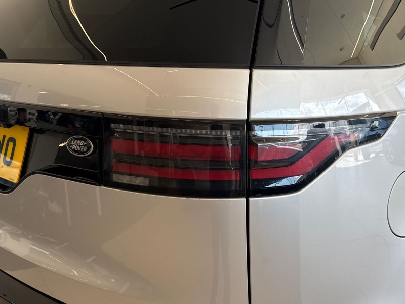 2023 (23) LAND ROVER DISCOVERY 3.0 D300 R-Dynamic HSE 5dr Auto 5240910