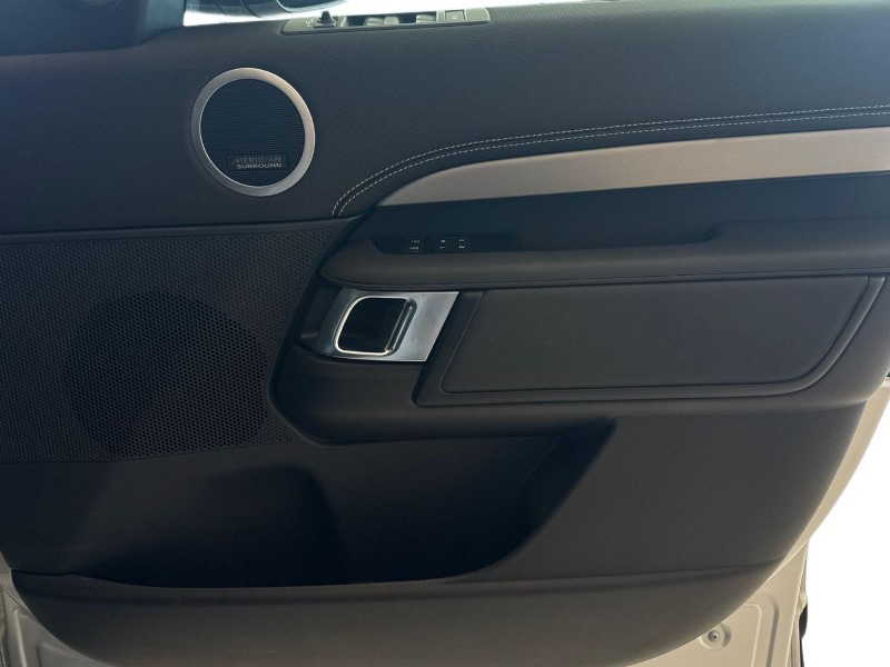 2023 (23) LAND ROVER DISCOVERY 3.0 D300 R-Dynamic HSE 5dr Auto 5240885